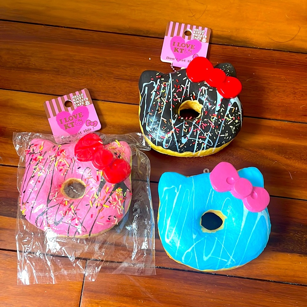 Hello Kitty Sanrio Donut Squishy Set